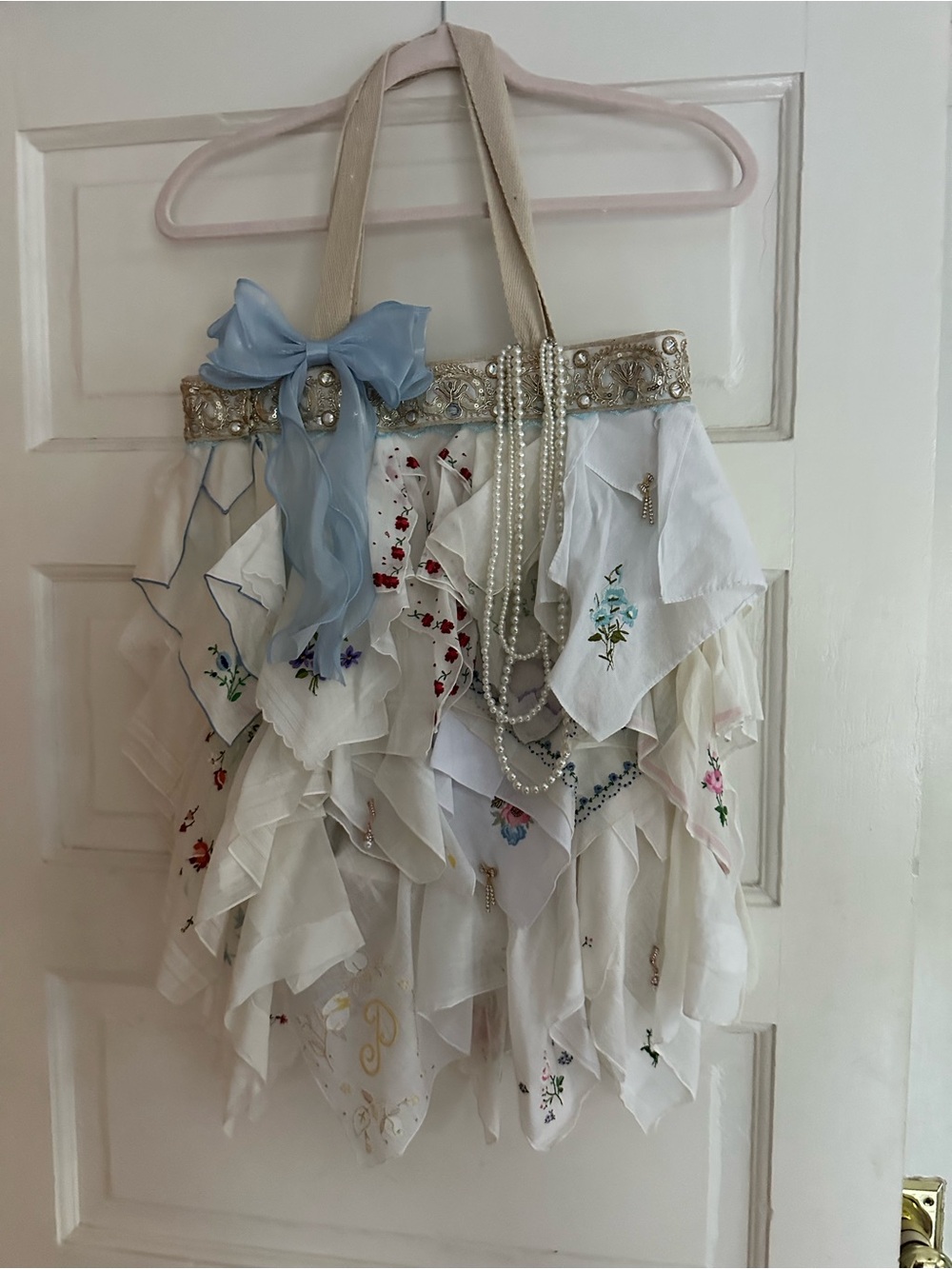 Embroidered White Hankie-Style Shoulder Bag with Blue Bow